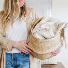 Load image into Gallery viewer, James Oversized Throw (Beige)