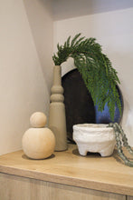 Load image into Gallery viewer, Ryan Vase