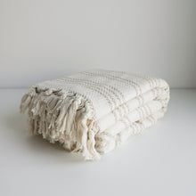Load image into Gallery viewer, James Oversized Throw (Beige)