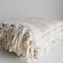 Load image into Gallery viewer, James Oversized Throw (Beige)