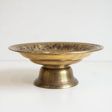 Load image into Gallery viewer, Vintage Ornate Brass Dish
