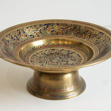Load image into Gallery viewer, Vintage Ornate Brass Dish