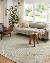 Load image into Gallery viewer, NOELLE Rug | Ivory / Black